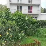 Chambre Double Lumineuse Paris Centre Deux Pas Du Metro